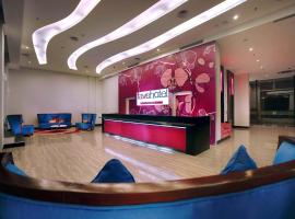 รูปภาพของโรงแรม: favehotel - Pantai Losari Makassar