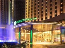 Holiday Inn Nantong Oasis International, an IHG Hotel, hotel din Nantong