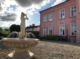 Schlosshotel Gross Koethel
