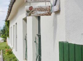 Hotel fotoğraf: Vadrózsa Vendégház Rácalmás