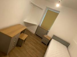 Фотографія готелю: Town Centre fully serviced rooms