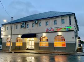 보퍼트웨스트에 위치한 호텔 Savoy Hotel Beaufort-West