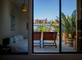 Hotel Photo: Hotel Los Amantes