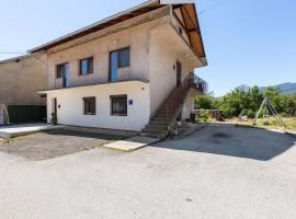 Hotelfotos: Complacent Apartment in Gračac with a mountain view