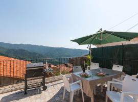 รูปภาพของโรงแรม: Historic Holiday Home in Marliana - Pistoia with Terrace