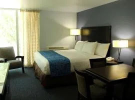Travelodge by Wyndham Water's Edge Hotel - Racine, hotel v mestu Racine