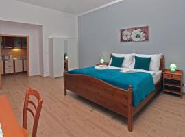 Hotel Photo: Smeralova apartments 103/A