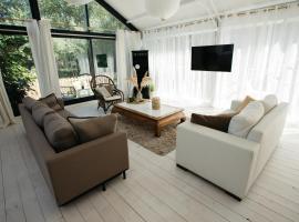 Hotel Foto: Vakantiewoning Loft Lisse - SAUNA - Beach - Keukenhof