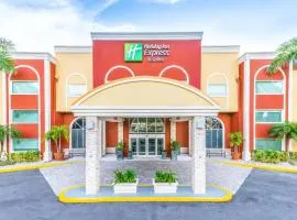 Holiday Inn Express Hotel & Suites Bradenton West, an IHG Hotel, hotel in Bradenton