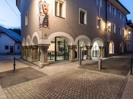 Hostel Situla, ξενοδοχείο σε Novo Mesto