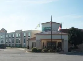 Holiday Inn Express Hickory - Hickory Mart, an IHG Hotel, hotel in Hickory