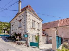 Hotel fotoğraf: Gîte Leomie - Maison en pierre au pied des vignes - Monthurel