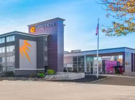 La Quinta by Wyndham Clifton/Rutherford