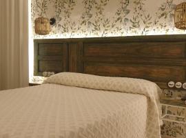 Hotel Photo: Hostal Macami