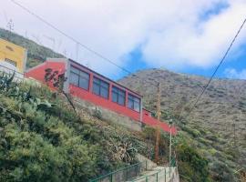 รูปภาพของโรงแรม: CASA EN LA PLAYA DE VALLEHERMOSO, ISLA DE LA GOMERA