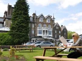 Cairn Hotel, hotel in Harrogate