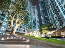 Hotel Photo: the base central pattaya seaview