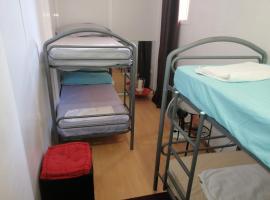 Gambaran Hotel: Ibiza Party Hostel