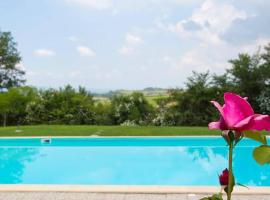 Hotelfotos: Premiere Apartments - Residenza Le Rose nel Chianti