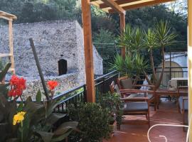 Hotel fotografie: "Lemon Tree House" Relax&Bike in campagna a Finale Ligure con Air Cond