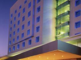 Fiesta Inn Express Puebla Finsa, hotel v destinaci Puebla