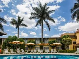 瓦哈卡嘉年華酒店