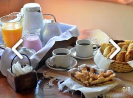 Cabañas del Bosque, hotel in Mar Azul