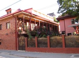 Pensiunea Pluto Sulina, khách sạn ở Sulina