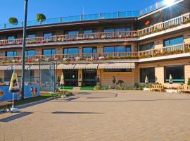 A picture of the hotel: Park Hotel Izida
