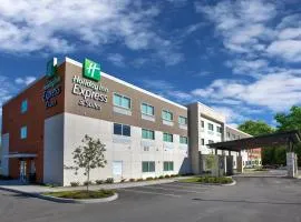 Holiday Inn Express & Suites New Castle by IHG
