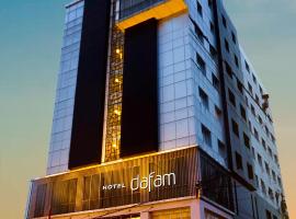 होटल की एक तस्वीर: Hotel Dafam Pekanbaru