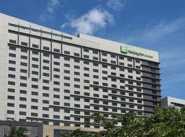 Ξενοδοχείο φωτογραφία: Holiday Inn & Suites Makati, an IHG Hotel