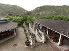 Vila Etnica, khách sạn ở Trebujeni