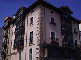 รูปภาพของโรงแรม: Apartamentos Ebro Reinosa