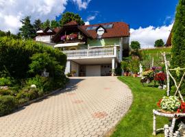 Hotel fotoğraf: Privatzimmer Haus Gschweitl