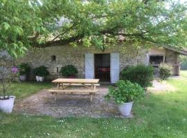 Hotel Photo: House Location gîte saint-georges (gers), 3 pièces, 5 personnes 12