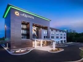 La Quinta Inn & Suites by Wyndham Wisconsin Dells- Lake Delton, hotel in Wisconsin Dells