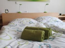 Hotel Photo: Appartment Weingut Hess