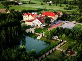 A picture of the hotel: Hotel Chabrowy Dworek