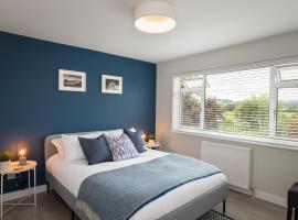 Hotel Photo: River Retreat Apartment Exeter - River Views & Parking