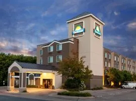 Days Inn by Wyndham Eagan Minnesota Near Mall of America, hotel in Eagan