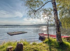 酒店照片: Lake cottage near Isaberg