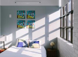 The Local NY, ξενοδοχείο στο Κουίνς