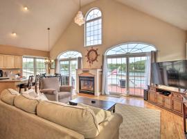 Hotel foto: Waterside Haven on Milton Pond with Deck and Boat Dock