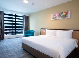 Hotel Photo: Hotel 7 Suria