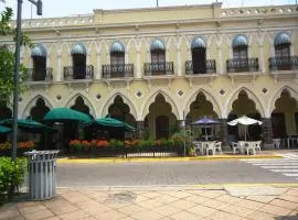 Hotel Concierge Plaza Colima