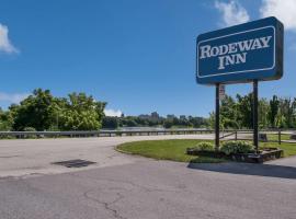 होटल की एक तस्वीर: Rodeway Inn Wormleysburg – Harrisburg