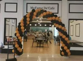 MY Fame Hotel، فندق في سِريمبان