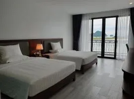 Ha Long Bay TC Hotel