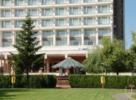 Hotel Photo: Ramada by Wyndham Bucharest Parc Hotel